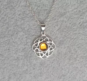 Celtic Knot Sterling Silver November Birthstone Pendant In Topaz Mothers Day - Picture 1 of 2