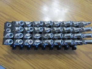 Durr Pnuematic Valve Manifold  - Bild 1 von 6