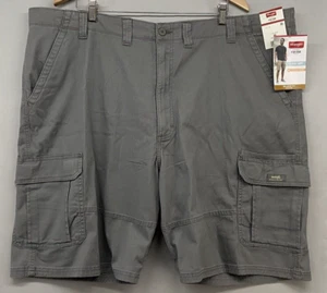 Wrangler Cargo Shorts Men 48 Relaxed-Flat Front-Golf-Hiking-Flex Comfort-Stretch - Picture 1 of 19
