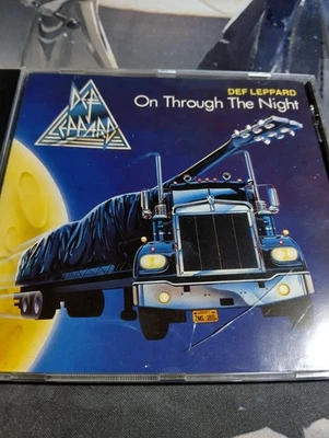 Def Leppard CD 28069 - Bild 1 von 3