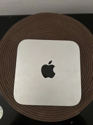 Computadora de escritorio Apple Mac Mini Intel i5 1,40 GHz 4 GB 500 GB MAC OS X Foto 1 de 3