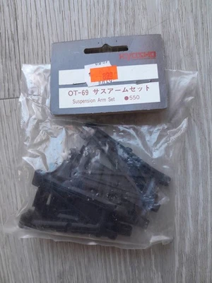 VINTAGE KYOSHO OT- 69  OPTIMA MID REAR SUSPENSION ARMS OPTIMA MID NEW Open Bag - Image 1 of 2