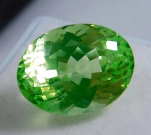Certified 13.40 Ct Ravishing! Shimmering Lustrous Natural Green Peridot Gemstone - Imagen 1 de 4