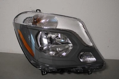 2014 2018 MERCEDES BENZ SPRINTER 2500 RIGHT SIDE HEADLIGHT HALOGEN - Image 1 of 4