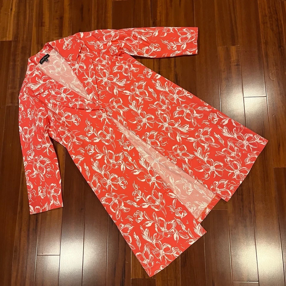 Chaqueta Plumero Marca Slinky Floral Cuello Melocotón Rosa Manga Larga Talla Mediana Foto 1 de 4