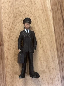 Casa de muñecas miniatura figura piloto mujer 2-3/8 pulgadas de alto - Imagen 1 de 4