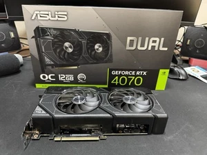 Asus Dual GeForce RTX 4070 12GB GDDR6X VRAM Grafikkarte - (DUAL-RTX4070-O12G) - Bild 1 von 7