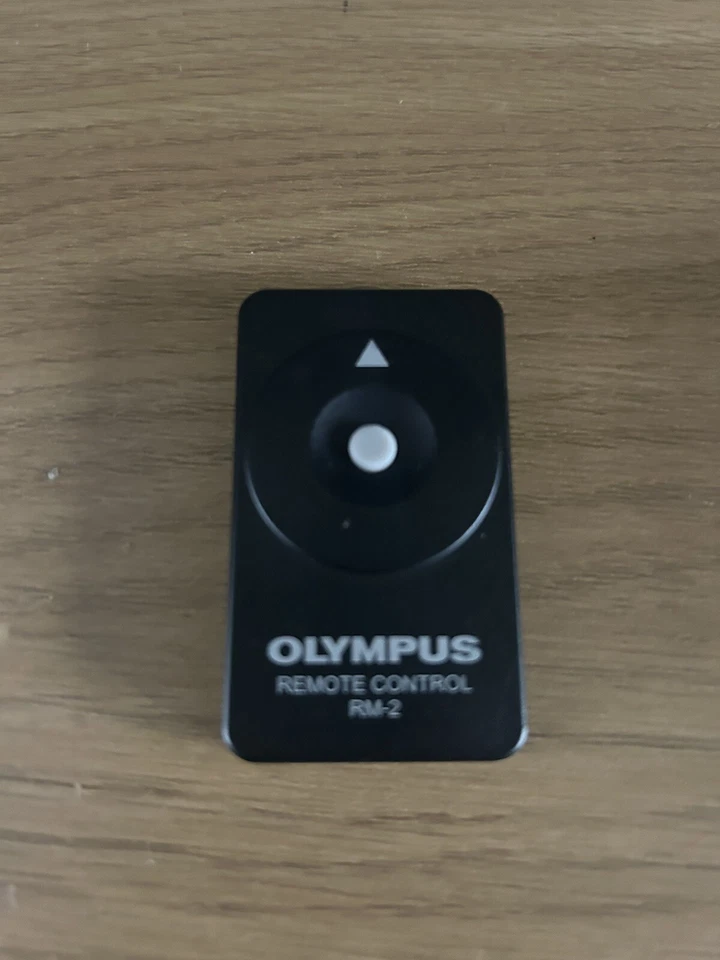 Olympus RM-2 Black Wireless Shutter Release Remote Control For Digital Cameras - Image 1 of 1