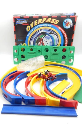 Darda Rennbahn Motor Overpass Exclusivbahn unkomplett inkl. Autos & Box Car RAR - Bild 1 von 4