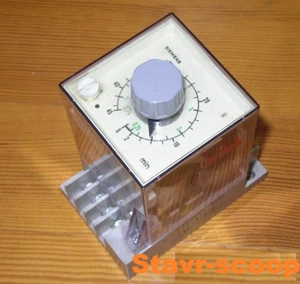 Siemens time delay Relay 7PR3051-1 , time delay 0,25-45min , 220V , 50 Hz , 6A - Picture 1 of 5