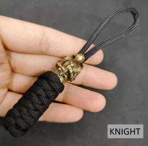 Llavero Latón Knight Paracord 5,5 pulgadas 1 pulgada dije guerrero negro - Imagen 1 de 1