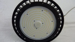 Venture Hyskeir Pro 850 IND170-C10 185w LED Premium Highbay Light 1-10v Dimming - Picture 1 of 8