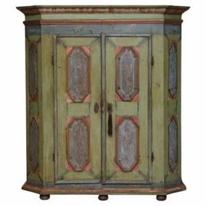CIRCA 1800 SUBLIME HAND PAINTED EUROPEAN WARDROBE OR HOUSE CUPBOARD IN SOLID OAK - Picture 1 of 12