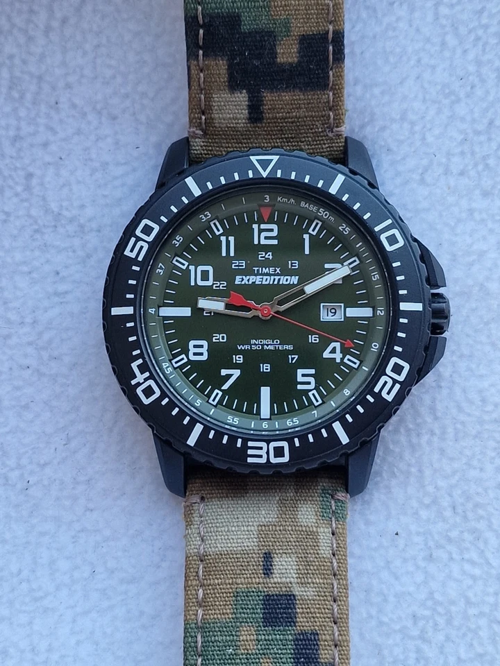 Timex Expedition Uplander Men's Quartz Watch Rugged Green Camouflage T49965 - Image 1 of 4