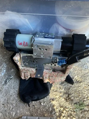 07-13 BMW E93 328i 335i M3 Convertible Techo Bomba Hidráulica Motor Unidad 7128780 Foto 1 de 4