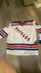 Camiseta Kakko NHL New York Rangers # 45 nueva con etiquetas talla 54 Adidas auténtica - Imagen 1 de 6