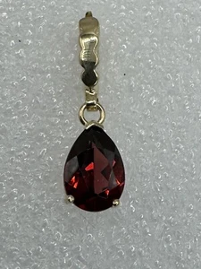 Colgante de granate corte pera de oro 14 K de 1,8 quilates - Imagen 1 de 8