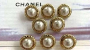 CHANEL vintage buttons Gold/Pearl (artificial) 15mm set of 8 - Picture 1 of 2