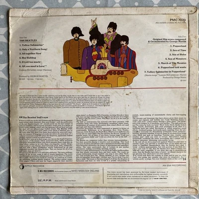 The BEATLES - Yellow Submarine UK  1ST PRESS VINYL LP  - RED LINE TO REAR - Photo 1/4