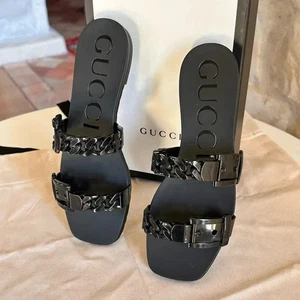 Sandalias planas de gelatina negras Gucci Teena de goma con eslabones de cadena para mujer talla 5 - Imagen 1 de 11