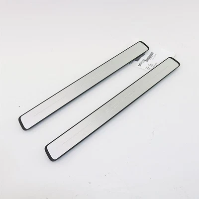 2 placas de umbral de puerta delanteras Volvo RECHARGE plateadas de aluminio para XC60 19-24 Foto 1 de 3