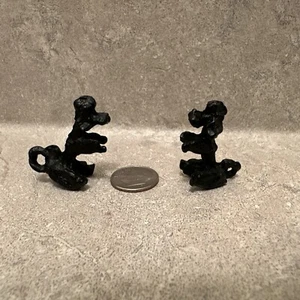 VINTAGE CAST-IRON BLACK POODLE DOG DOGGY MINI FIGURE, BRACELET LUCK CHARM - Picture 1 of 4