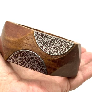 Chunky wooden bangle decorative silver tone inlay vintage costume jewellery - Picture 1 of 8