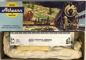 Athearn 1909 HO Bausatz 55 Fuß Center Flow Hopper Co-Op Düngemittel ACFX 54322 - Bild 1 von 3