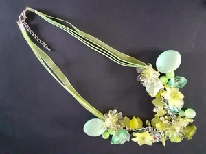 FLORAL NECKLACE STATEMENT LUCITE/GLASS BEADS ADJUSTABLE GREENS HAND THREADED - Picture 1 of 1