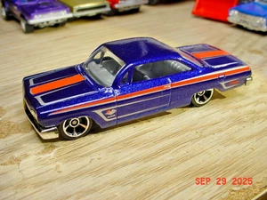 Chevrolet Bel Air 1962 techo burbuja Lowrider Blurple 1/64 j1314 Hot Wheels - Imagen 1 de 7