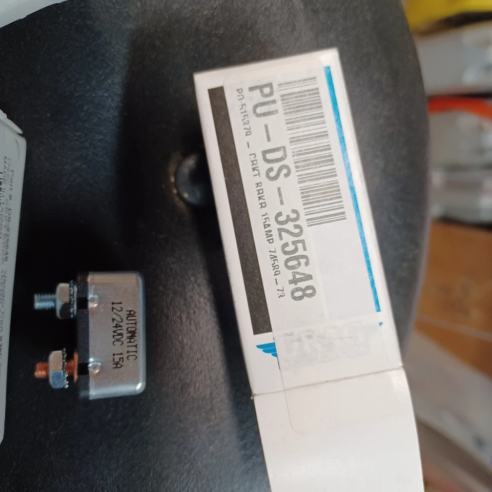 Circuit Breaker For Harley Davidson  15a - Image 1 of 2