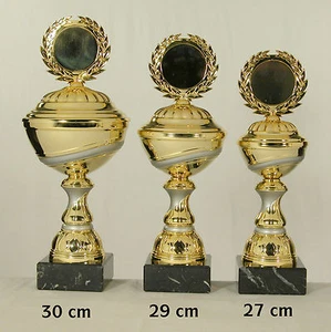 3 Pokale gold / silberfarben  30 - 29 - 27 cm eischl. Text und Emblem. - Bild 1 von 1