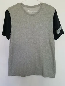 The Nike Tee Dri Fit Men's Athletic Cut Workout T- Shirt Gray Black Sleeves Sz M - Picture 1 of 7