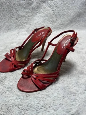 Tacones altos Aldo para mujer talla 38 EU 8 EE. UU. rojo punta abierta tacón de aguja Foto 1 de 4