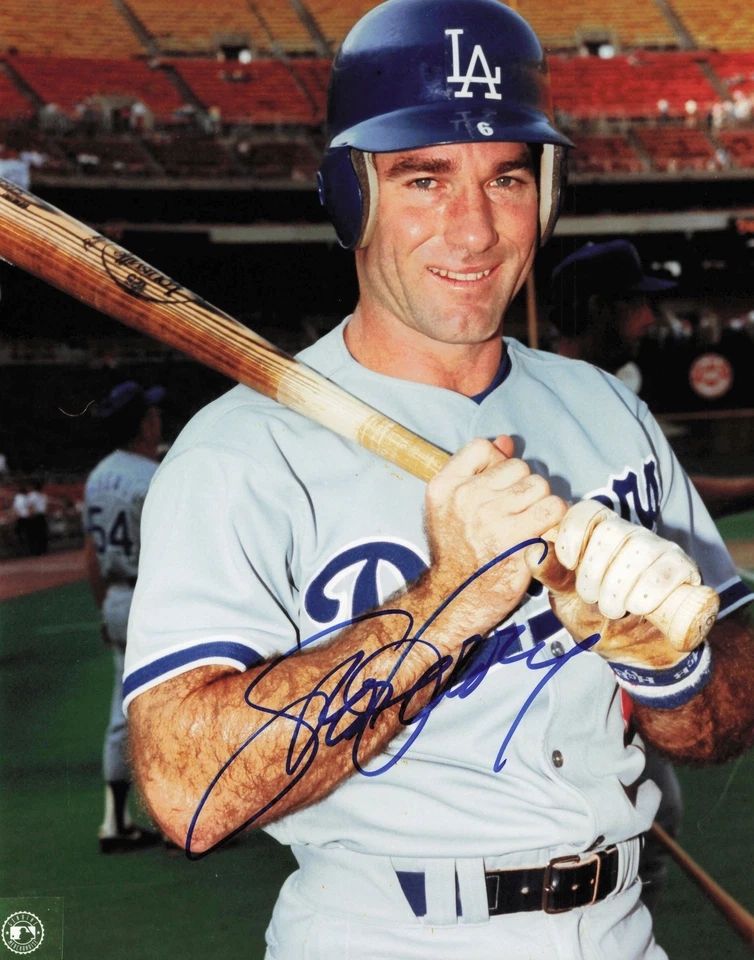 Steve Garvey Autographed Signed 8x10 Photo Los Angeles Dodgers - Image 1 of 1