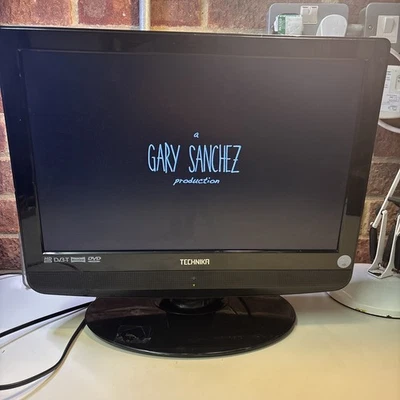 Technika X19/14C-GB-TCD-UK 19" LCD TV DVD Combo Small Television No Remote - Image 1 of 4