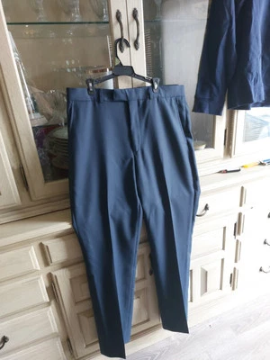 Kenneth Cole Men’s Dress Pant 34x32 Navy - Image 1 of 4