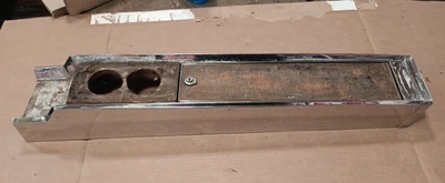 65 66 Pontiac GP Grand Prix consola central modificada, buena guantera tapa puerta Foto 1 de 4