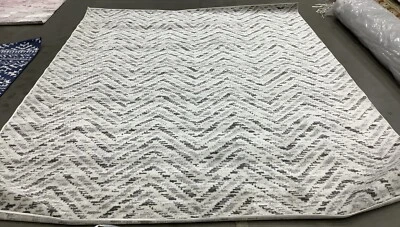 Alfombra MARFIL/CARBÓN 8'-0" x 10'-0" defecto, precio reducido 1172680033 ADR104N-8 Foto 1 de 4