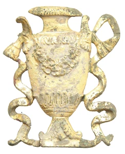Antiguo adorno de latón bronce decoración floral ''TAZA DORADA'' - Imagen 1 de 3