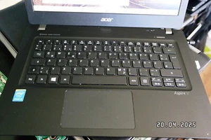 Acer Aspire V3-371-303V (NX.MPGEV.010) 13,3 Zoll HD, Intel Core i3-5005U - Bild 1 von 8