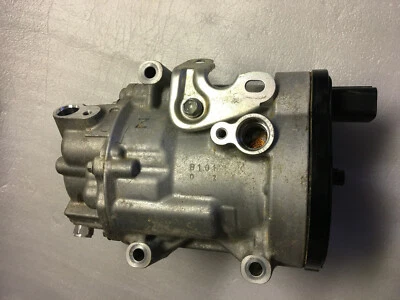 Toyota Prius 2016 compresor de aire acondicionado 042400-0021 Denso OEM Foto 1 de 4