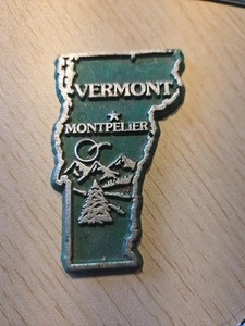Vintage Vermont Montpelier State Rubber Magnet State Map Collectible Capital - Picture 1 of 3