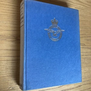 RAF - Royal Air Force Flying Review 1961 - 1962 Hardback Book - Picture 1 of 13