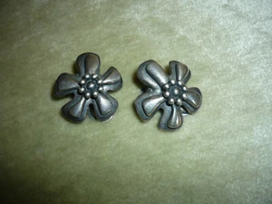 MUY BONITOS PENDIENTES VINTAGE CLIP EN FLORES/MARCADOS NP - Imagen 1 de 6