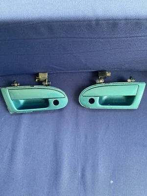 Комплект из 2 зеленых наружных дверных ручек 91-99 Mitsubishi 3000GT Stealth от оригинального производителя - Изображение 1 из 4