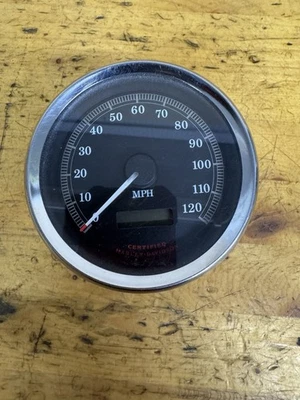Velocímetro Harley Davidson Dyna Sportster 1999-03 fabricante de equipos originales 8738 millas 67403-99A Foto 1 de 4