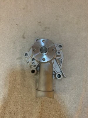 Bomba de agua API METRIX para Mitsubishi Eclipse 2006-2012 2,4 L 4 cilindros 87 HSXK Foto 1 de 4