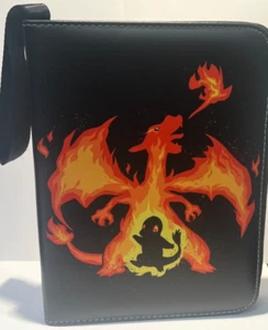 Carpeta de cartas coleccionables Pokemon - Charizard - Cuero PU - 4 bolsillos capacidad para 400 cartas - Imagen 1 de 7