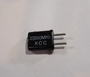 HC-25/U - 37,8500 MHz Radio Crystal - 0,039 pinów - KCC - Zdjęcie 1 z 1